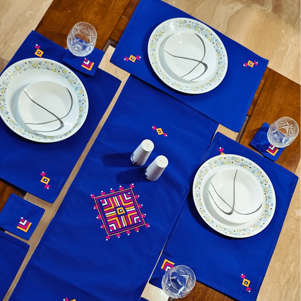 TABLE RUNNER SET - HAND EMBROIDERED