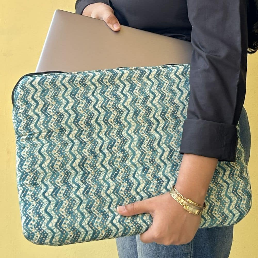 LAPTOP SLEEVE